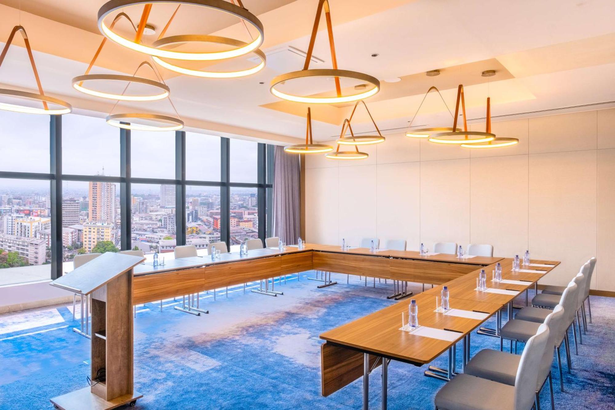 Hotel Hilton Kinszasa Zewnętrze zdjęcie